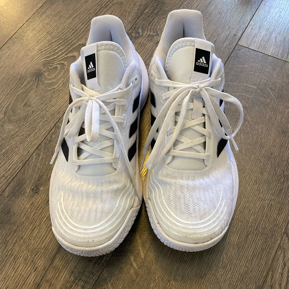 White Adidas Bounce Shoes